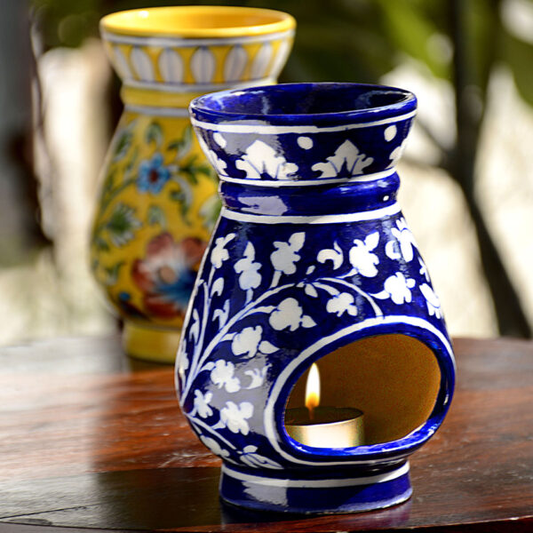 BLUE POTTERY BLUE FLORAL OIL DIFFUSER / Aroma / Burner