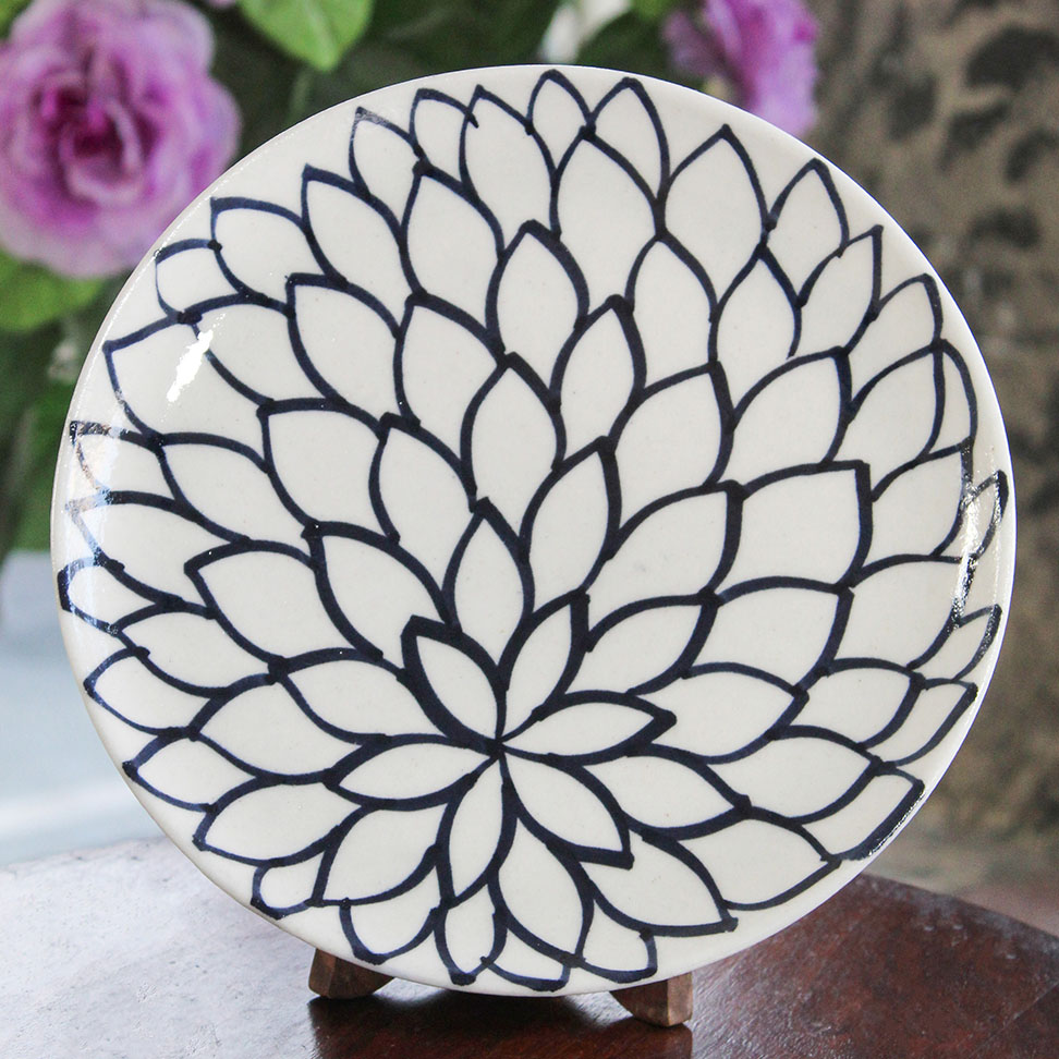 Blue pottery White & Black Floral Plate - 10 Inch