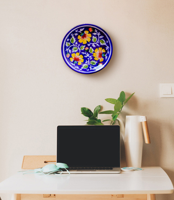 Wooden Rustic/Primitive Decorative Plates For Sale
